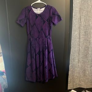 Lularoe Amelia purple leaf dress